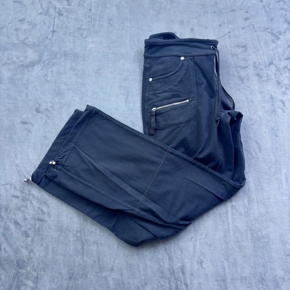 Athleta Black Cargo Hiking Pants Straight Leg Bungee Hem Small Petite